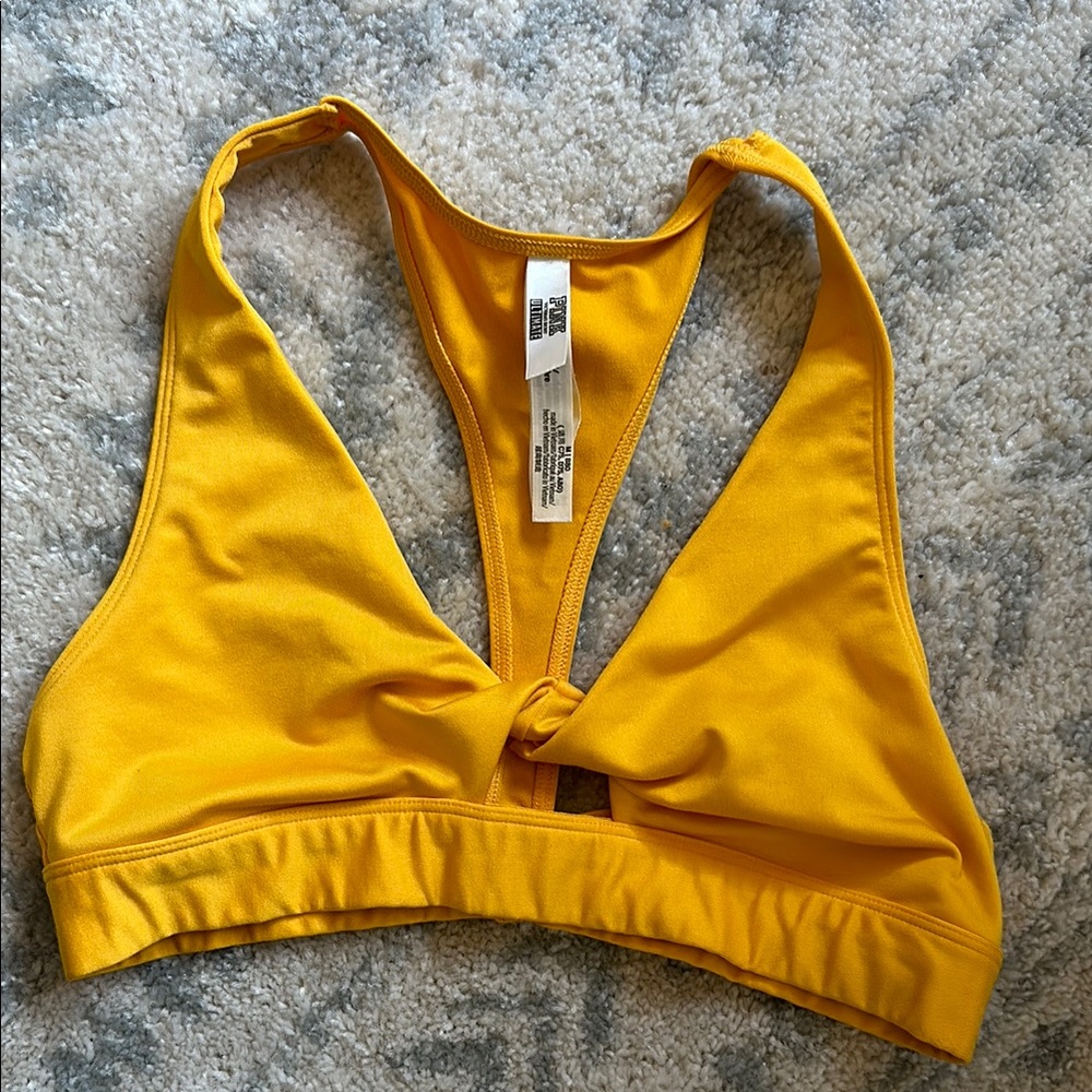 Victoria secret pink ultimate yellow Sports Bra size
Medium